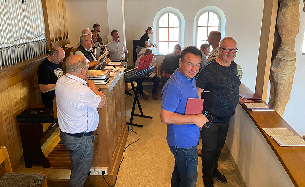 MGV Wald umrahmt Gottesdienst in Bernhardswald